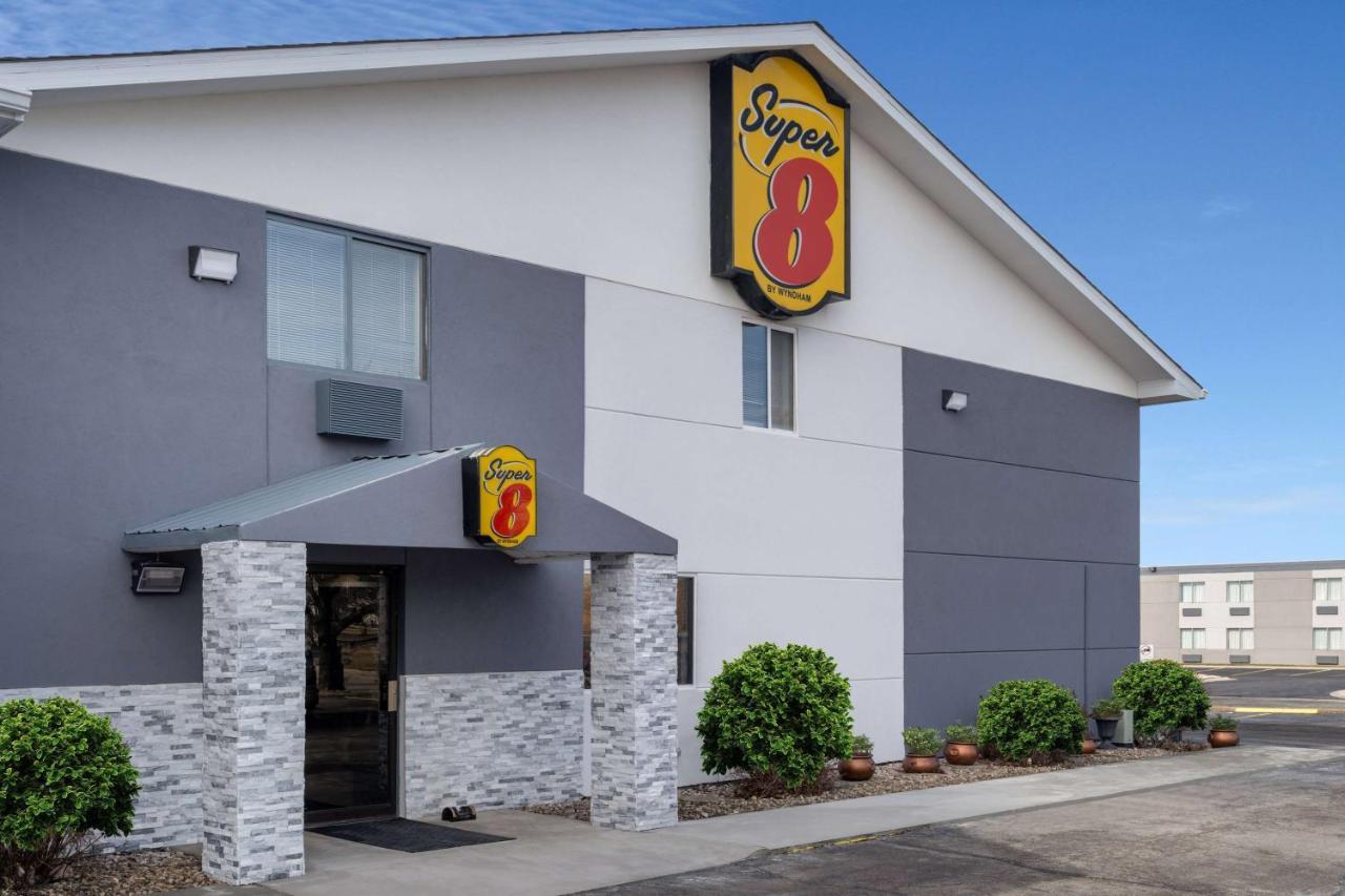 Super 8 By Wyndham Merrillville Extérieur photo