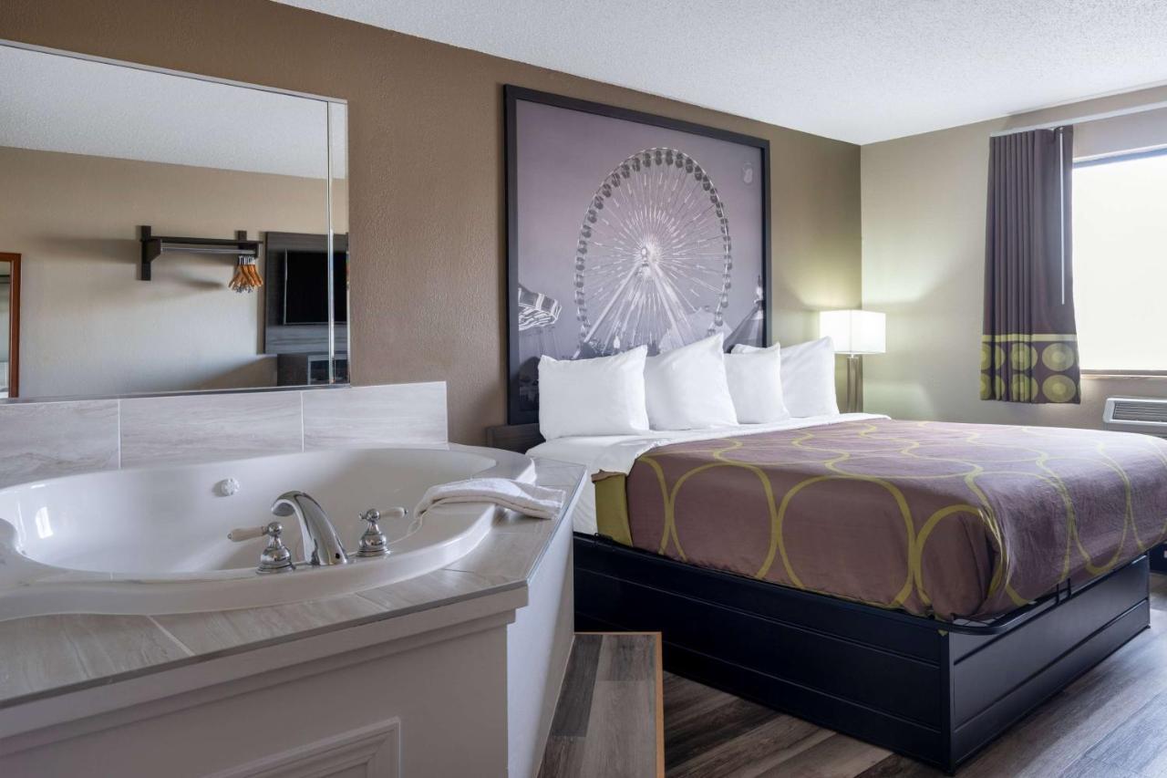 Super 8 By Wyndham Merrillville Extérieur photo